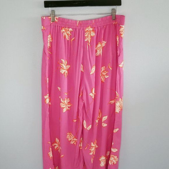 🍒 Cotton On Mid-Rise Drapey Culotte Floral Pant - Picture 3 of 3